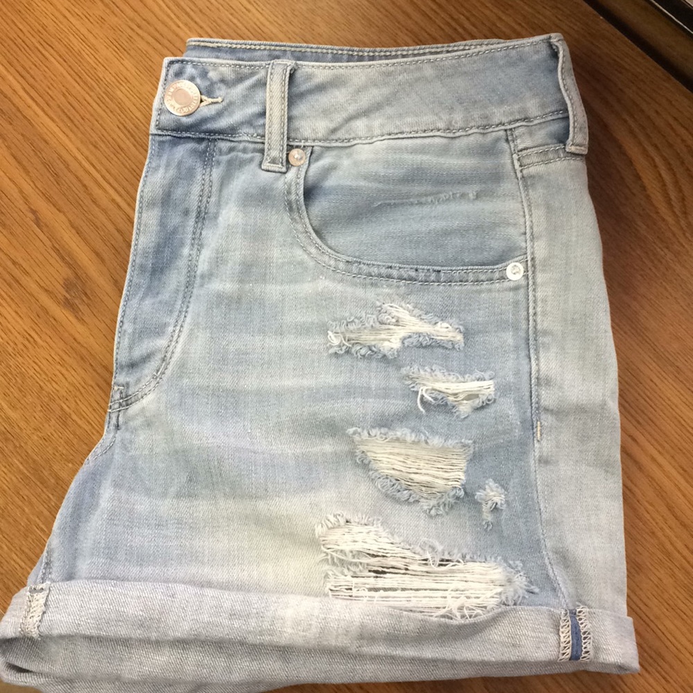 American Eagle Tom Girl Distressed Shorts 12